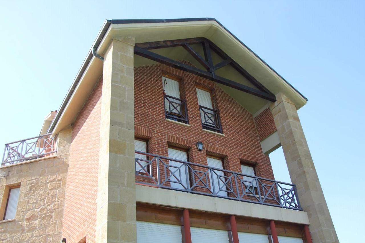 Preciosa Casa Independiente Con Piscina Cubierta Y Gran Jardin Privados Haro Bagian luar foto