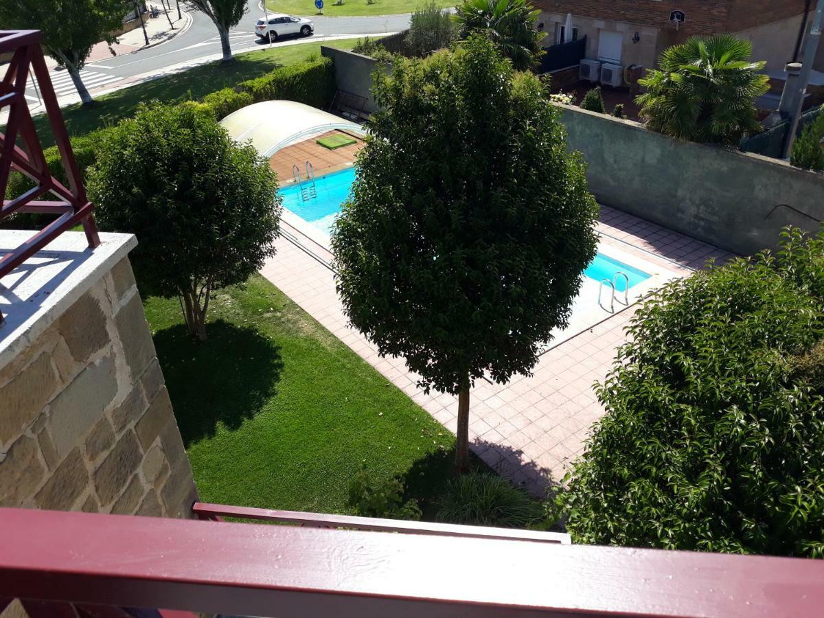 Preciosa Casa Independiente Con Piscina Cubierta Y Gran Jardin Privados Haro Bagian luar foto